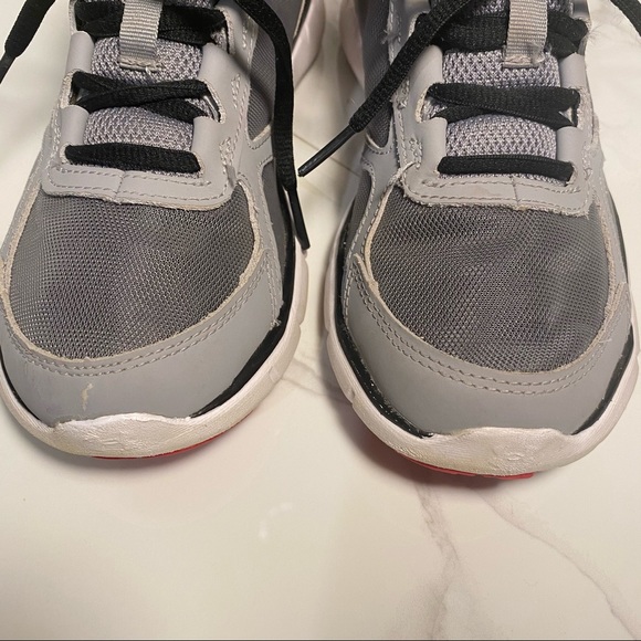 Under Armour Youth (Boys) Running Shoes - Picture 2 of 6